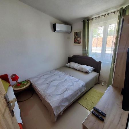 Apartmani Liki ウルツィニ エクステリア 写真
