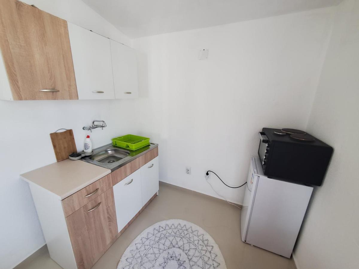 Apartmani Liki ウルツィニ エクステリア 写真
