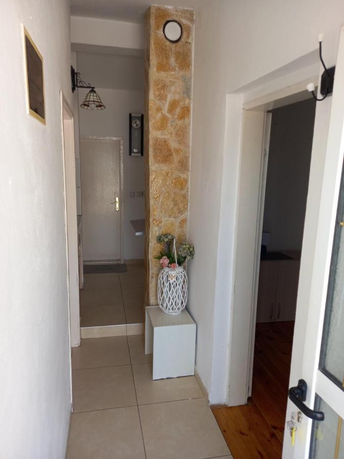 Apartmani Liki ウルツィニ エクステリア 写真