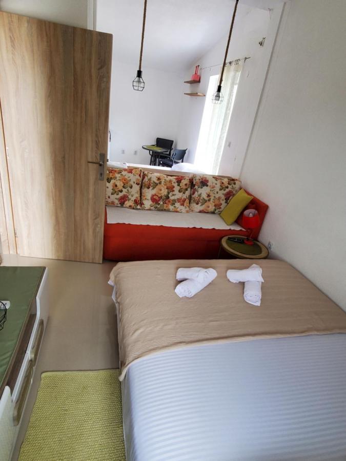 Apartmani Liki ウルツィニ エクステリア 写真