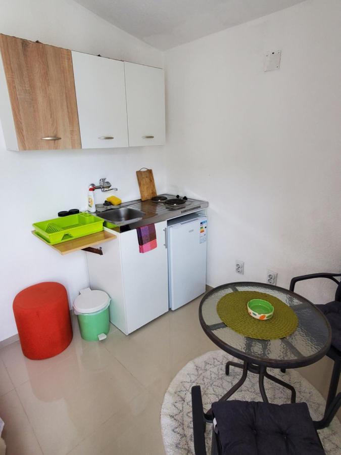 Apartmani Liki ウルツィニ エクステリア 写真
