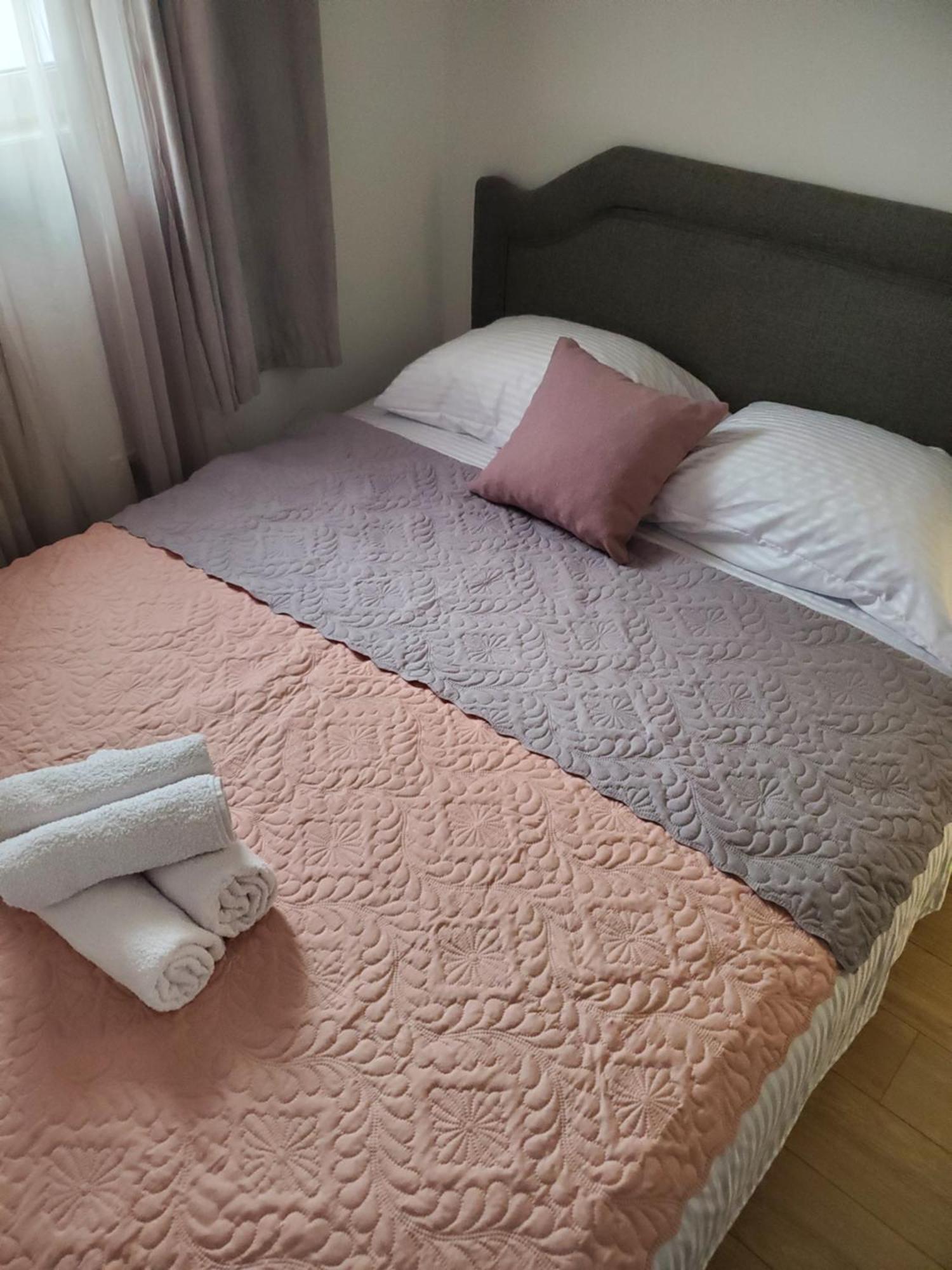 Apartmani Liki ウルツィニ エクステリア 写真